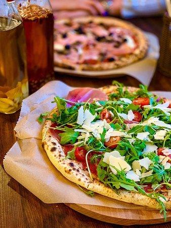 JAK W DYM pizza & wino